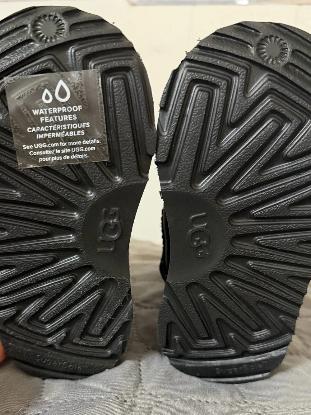UGG classic short